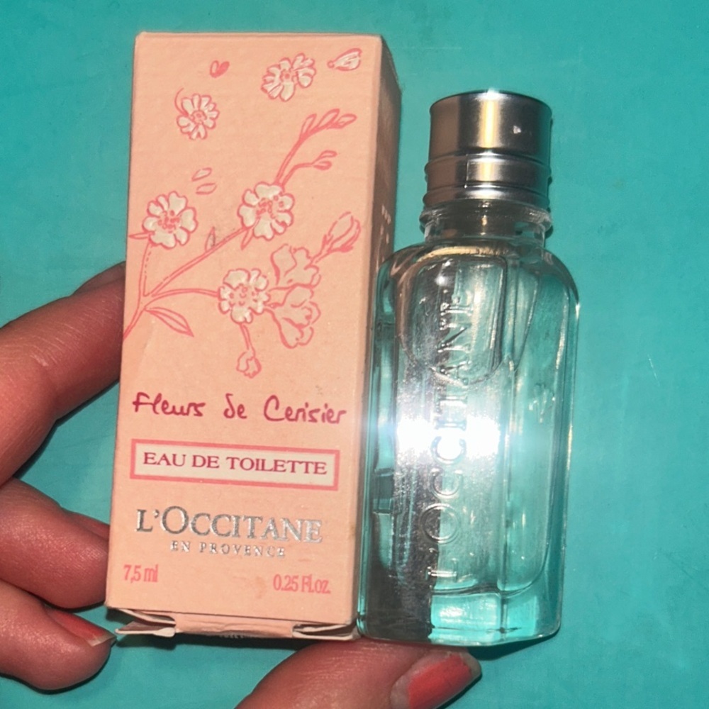 L'OCCITANE Cherry Blossom Silver and Pink small miniature - Picture 2 of 6
